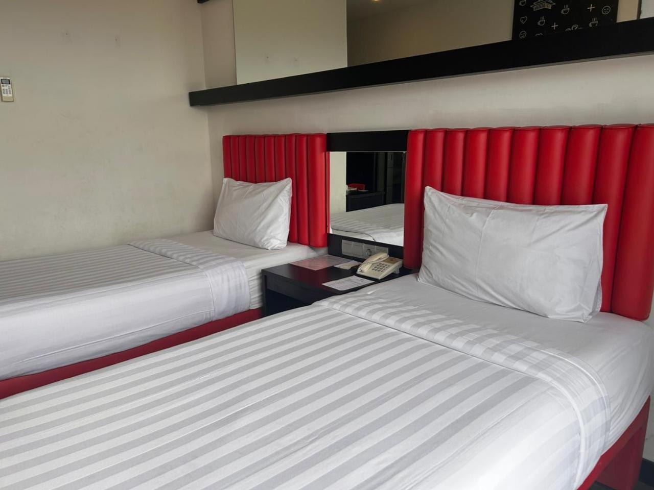Kalya Hotel Bandung Dago Luaran gambar
